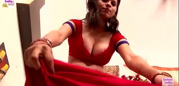 savita bhabhi hot red saree - mallu aunty best hot scene hindi - savita bhabhi romance video